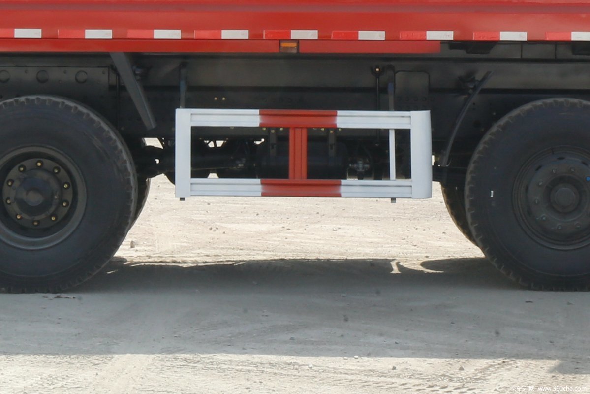 45 Ton Payload Dumper Box Tipper Diesel Manual Fuel Left Steering in Dubai