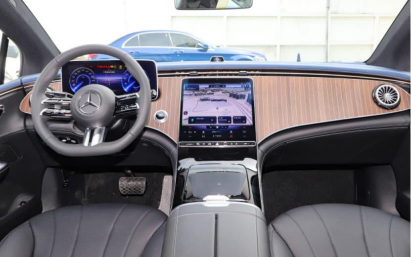 New Design 4 Wheels Mini Electric Car Selling the low-cost 2022 EQE, the most popular electric car made in China