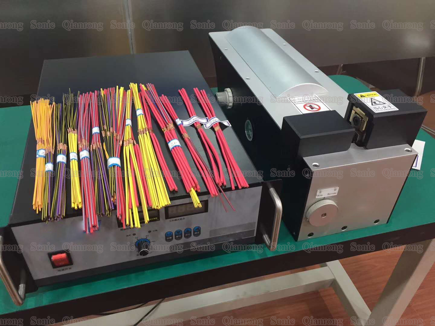 4000 W Ultrasonic Copper Wires Aluminum Welding Equipment Environment Protection