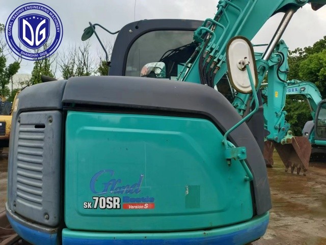 Kobelco SK70 With excellent power durability and high efficiency Japanese Kobelco SK70 Small Excavator