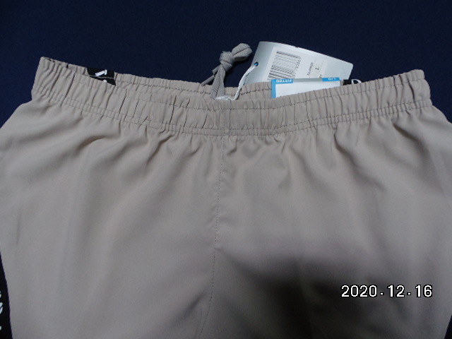 Gray Color Waterproof 90gsm Womens Jogging Shorts With Side Pocket