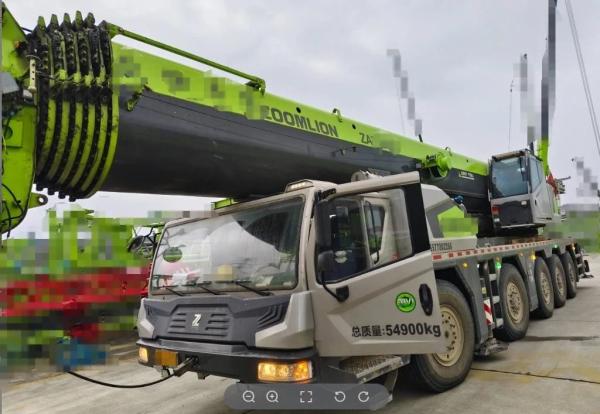 Production Year 2021.9 2021 Zoomlion Used Truck Crane ZAT2000E763 200t Jib