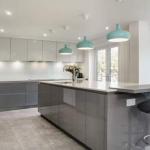 Italian Furniture Smart Kitchen Cabinets with Quartz Stone Countertop and
