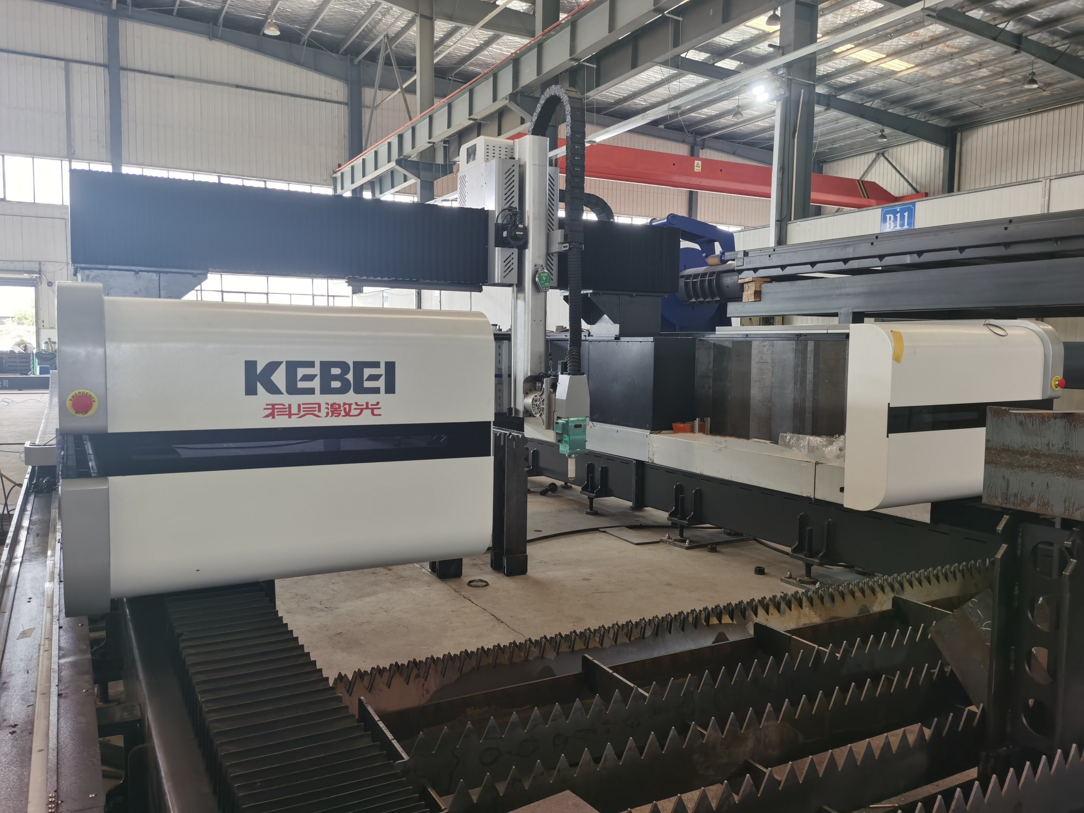 Kebei Factory 30kw Fiber Laser Tube Cutting Machine Iron Pipe Cutter Channel Steel 3d 5-Axis Head Bevel Cutting Fiber Laser Cutting Machine 12kw/20kw