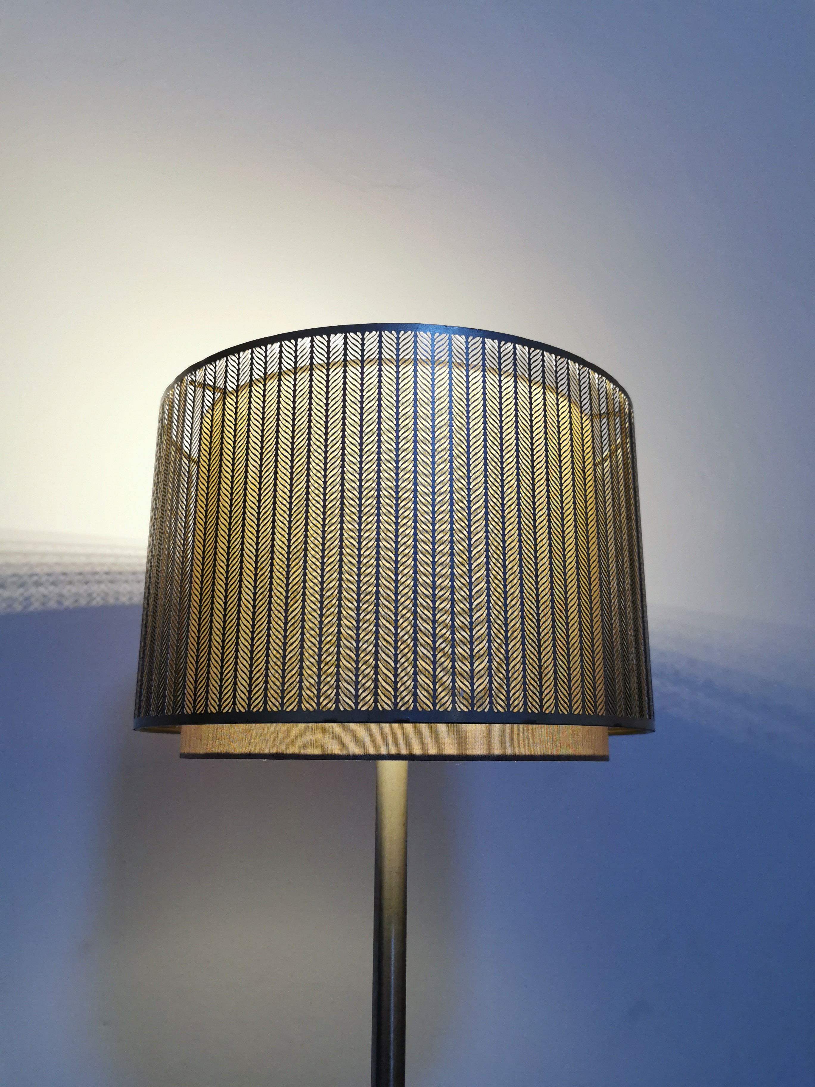 Floor H70mm Gold Decorative Metal Lamp Shades Double Tier Fabric Inner