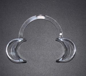 Quality Orthodontic Plastic C Shape Disposable Cheek Retractor Mouth Opener wholesale