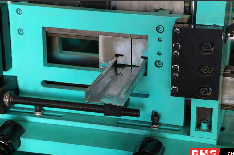 GCr15 Roller Thickness 2mm C Purlin Forming Machine