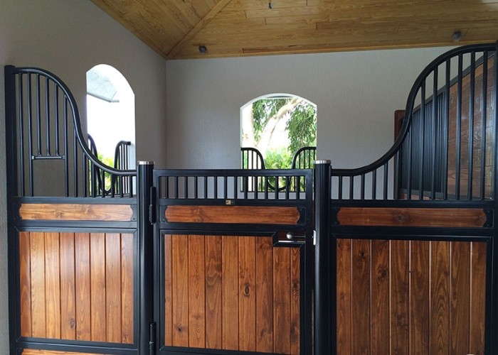 All Colors European Horse Stalls , Stall Front Kits Horse Farm Equipment