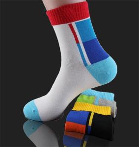 Quality 2016 Newest top selling custom colorful summer athletic mid calf length socks for men wholesale