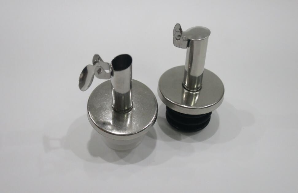 2020 Hot Sale Price Stainless Steel Pourer with TPE Stopper Silver with 5mm or 6mm Spout Opening