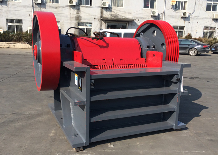 Hydraulic Casting PE Jaw Crusher 300mm Feeding Rock Jaw Crusher