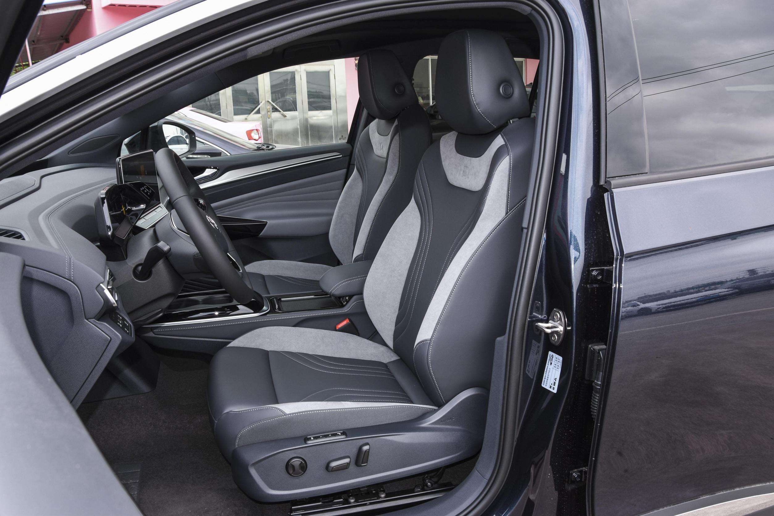 The Hot New 2022 Volkswagenwerk Vw Id4 Crozz High Speed Used Electric Vehicles Fast Premium Volkswa Ev New Car
