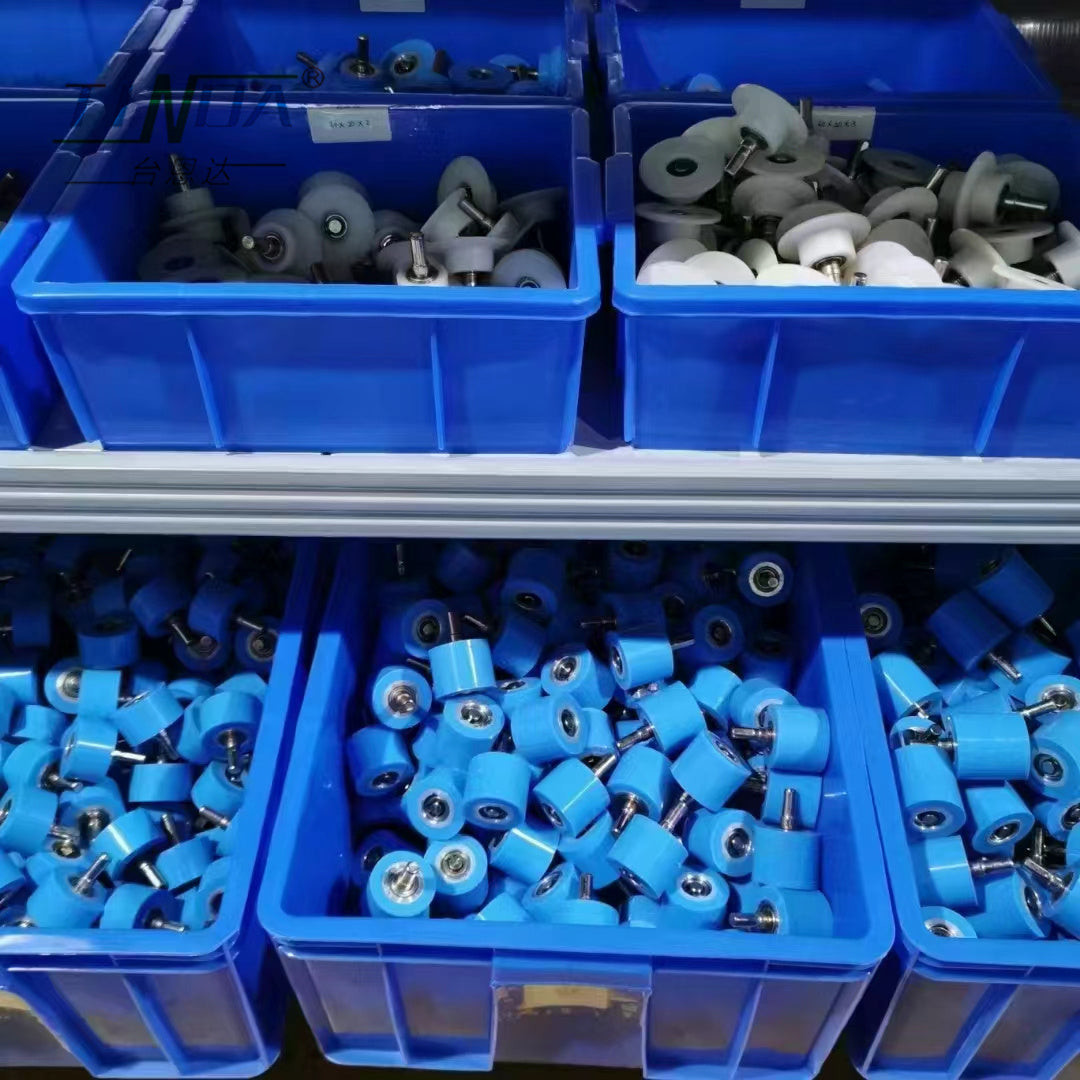 Low Noise Rubber Roller Wheel For Veneer Auto Wrapping Machine
