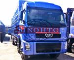8 X 4 Heavy Duty Cargo Box Truck , 30 - 40 Ton Closed Van Truck 340hp / 380hp