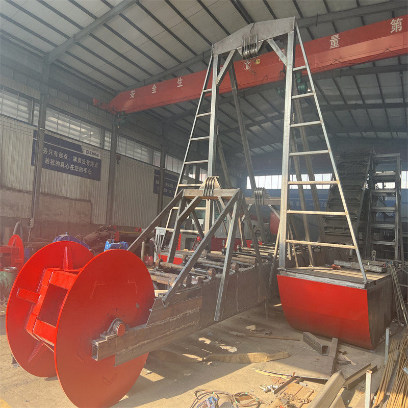 12 Inch The Suction Gold Mining Boat 300m3/H 2647kW Gold Dredge Boat For Sale