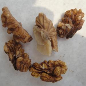 Quality Walnut Kernel —Light Amber Quarter(LAQ) wholesale