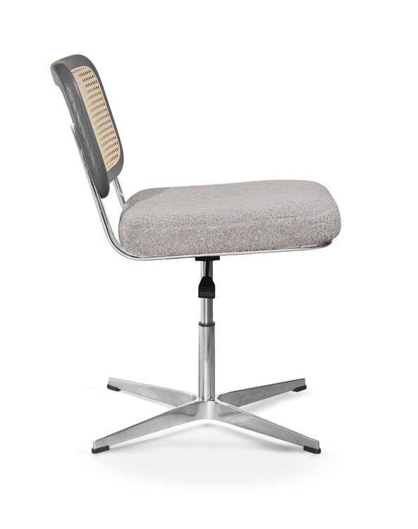 0.092CBM Rattan Task Modern Executive Desk Chair 70cm BIFMA