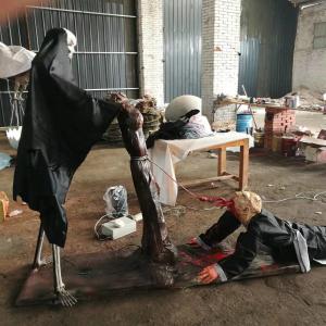 Quality Horror Animated Haunted Halloween Decorations Mansion Yard Customized Life Size Party wholesale
