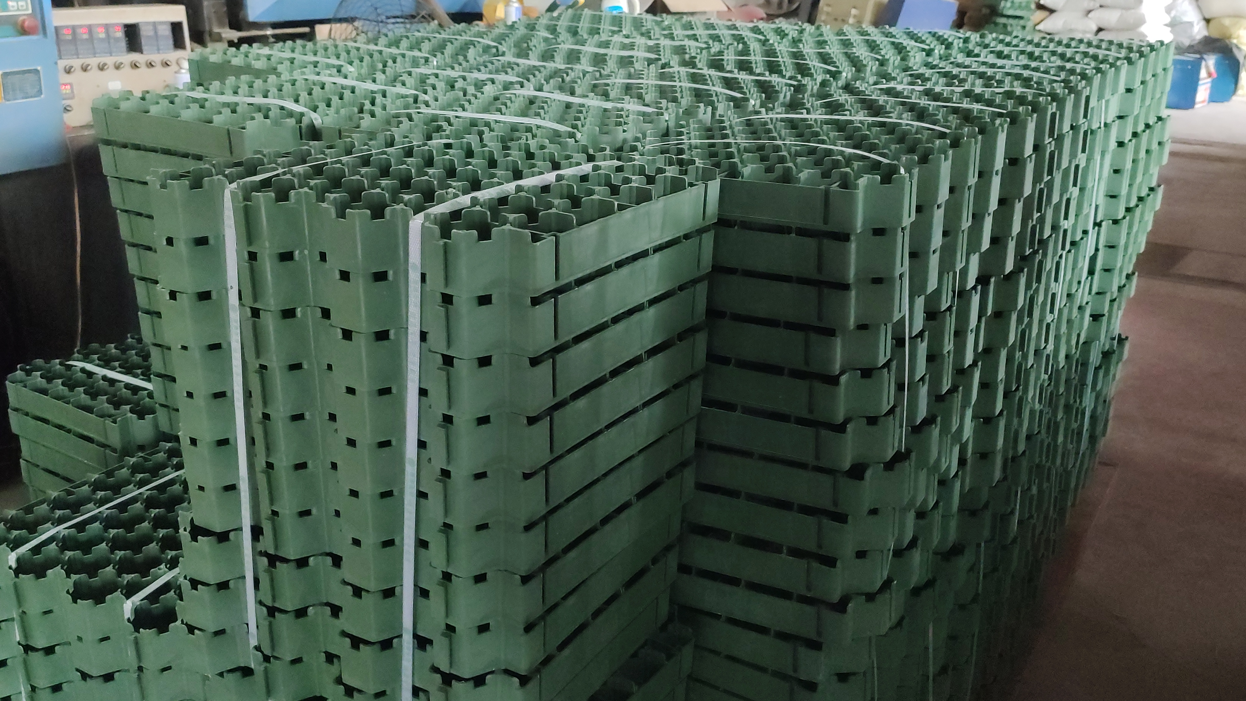Landscape Turf Grass Paver 500*500*50MM HDPE Grass Grids Pavers with Modern Design