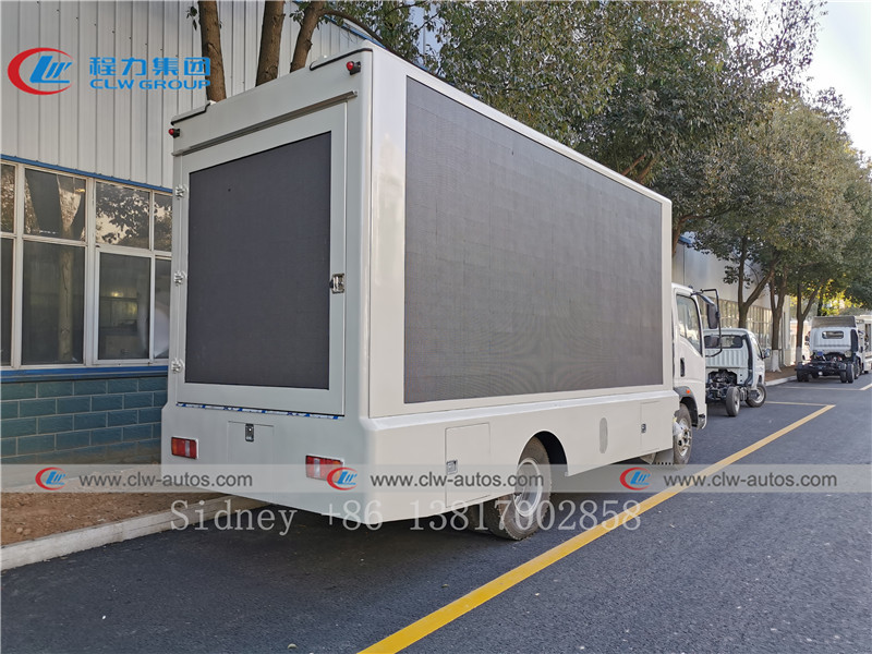 SINOTRUK HOWO 4x2 P4 P5 P6 LED Mobile Advertising Truck