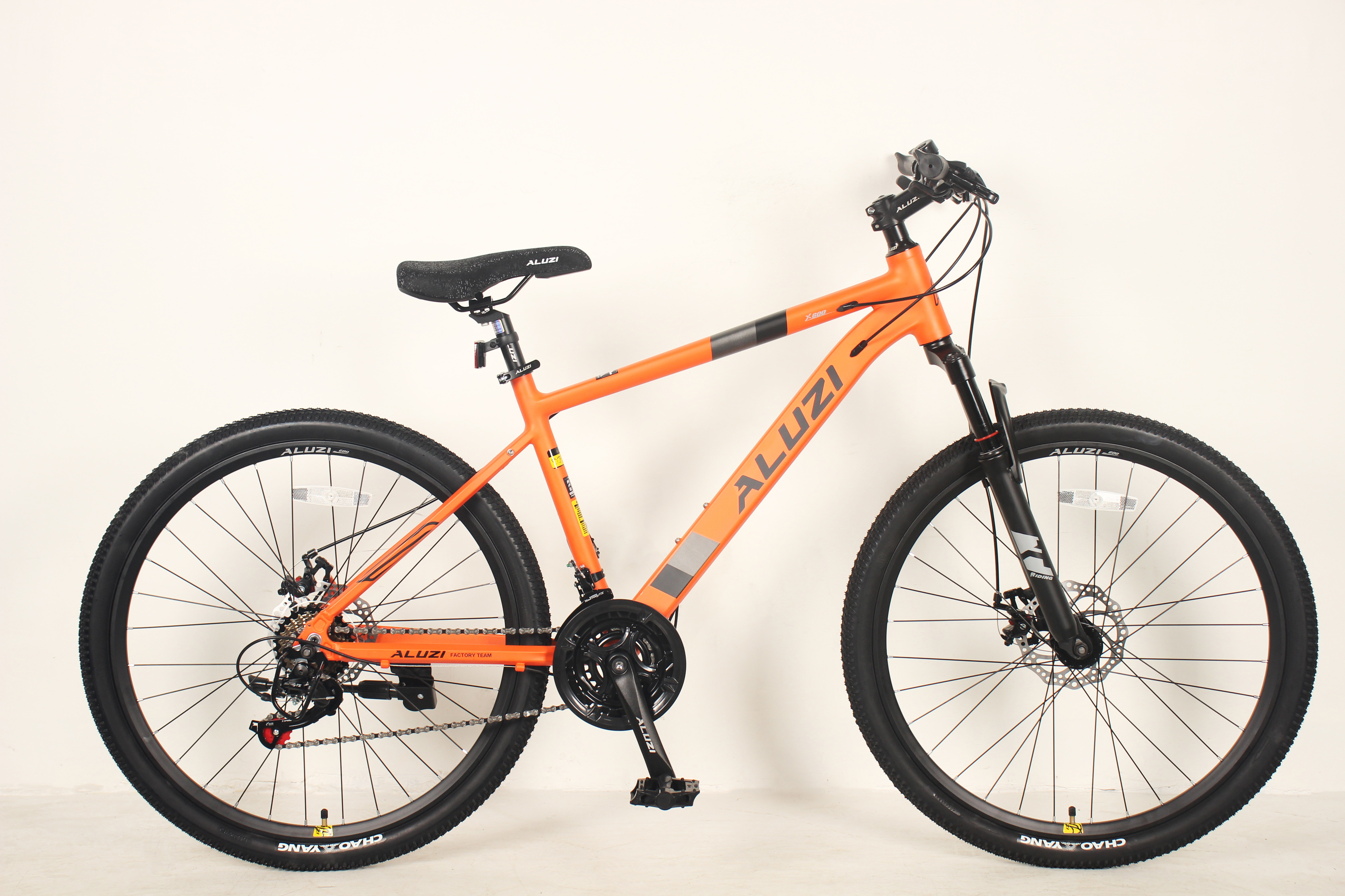 21 Speed Carbon Steel 24 Mountain Bike With Disc Brakes