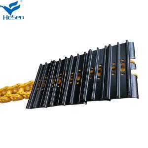 Quality PC240-3/5 Komatsu Track Shoe For 206-32-00103 600mm Track Pad ISO wholesale