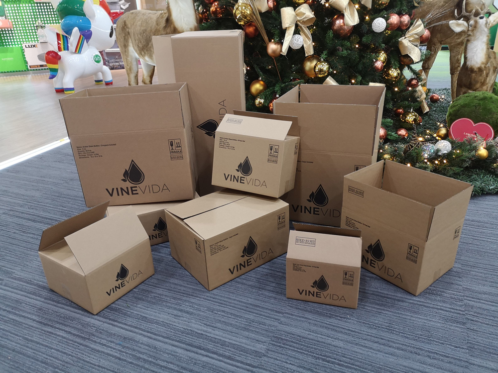ISO 9001 / 14001 Certified Custom Size Packaging Shipping Boxes For Clothing
