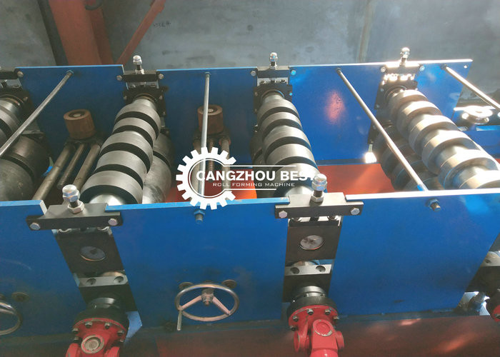 Hydraulic U Post Highway Guardrail Roll Forming Machine Crash Barrier Support Cold Iron Sheet