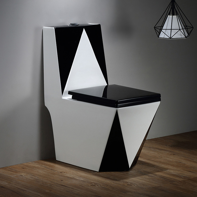 Floor Mounted Installation Modern Ceramic Toilet WC with Plastic Steel Flush Water Tank