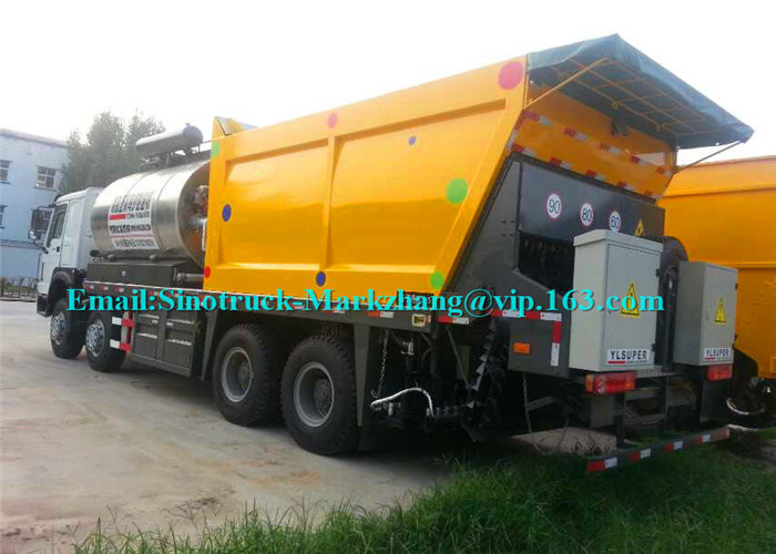 ZZ3317N4667D1 Road Maintenance Machinery , Fiber Asphalt Chip Seal Chip Sealer Machine