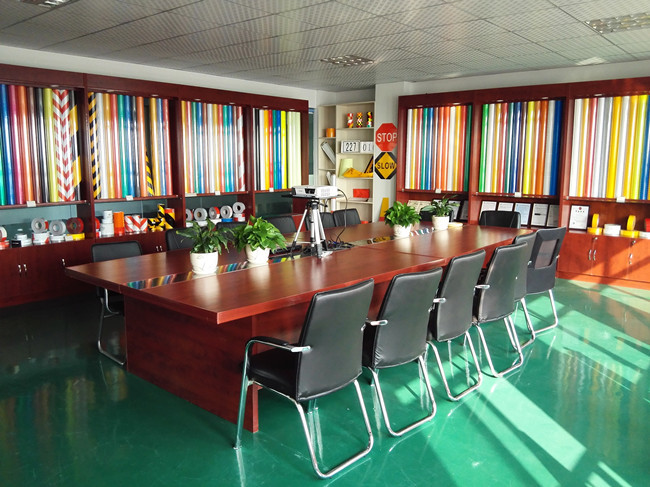 3 Years Durable Photoluminescent Vinyl Film with P.S.A Adhesive in Rolls