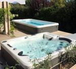 Balboa Acrylic 6 Person Whirlpool Hot Tub With Underwater Led Light For Family