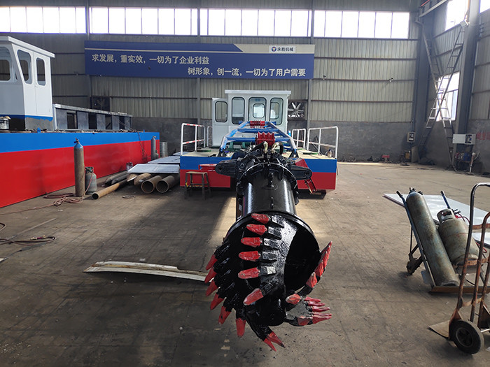 100 Cbm/H 8inch Hydraulic Mud Dredging Boat 16kw With A Blue Color For River Dredging