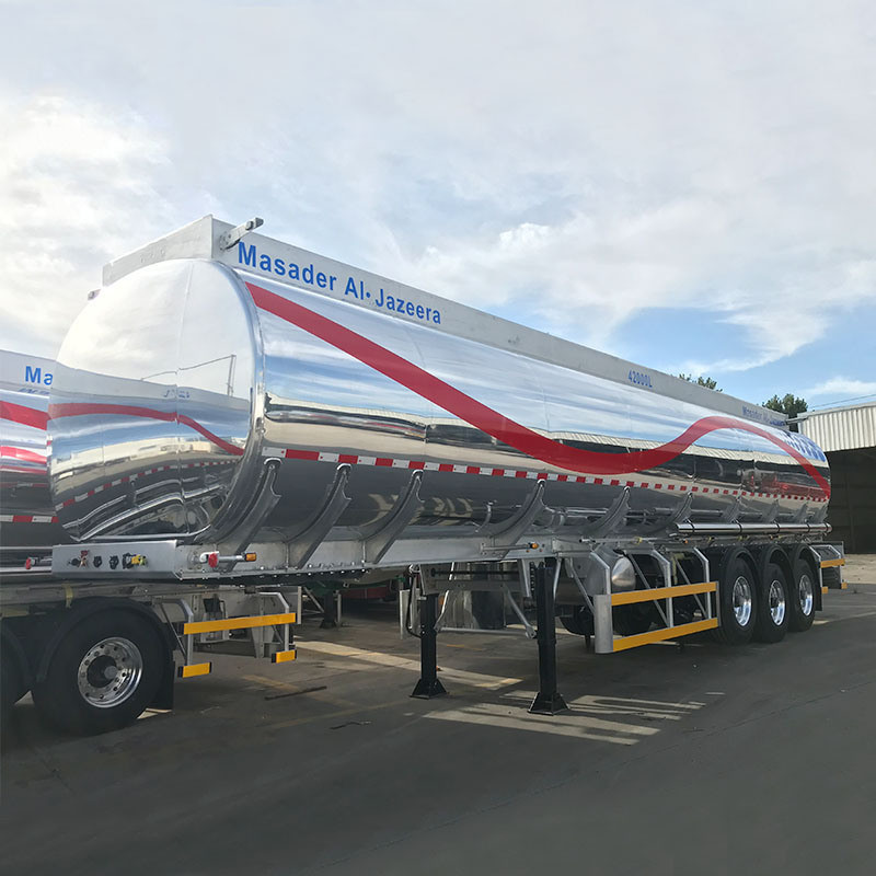2/3 Axle 30000L Tanker Semi Trailer Carbon Steel/Stainless Steel/Aluminum Alloy For Oil/Fuel/Diesel/Gasoline/Crude/Water/Milk Customized