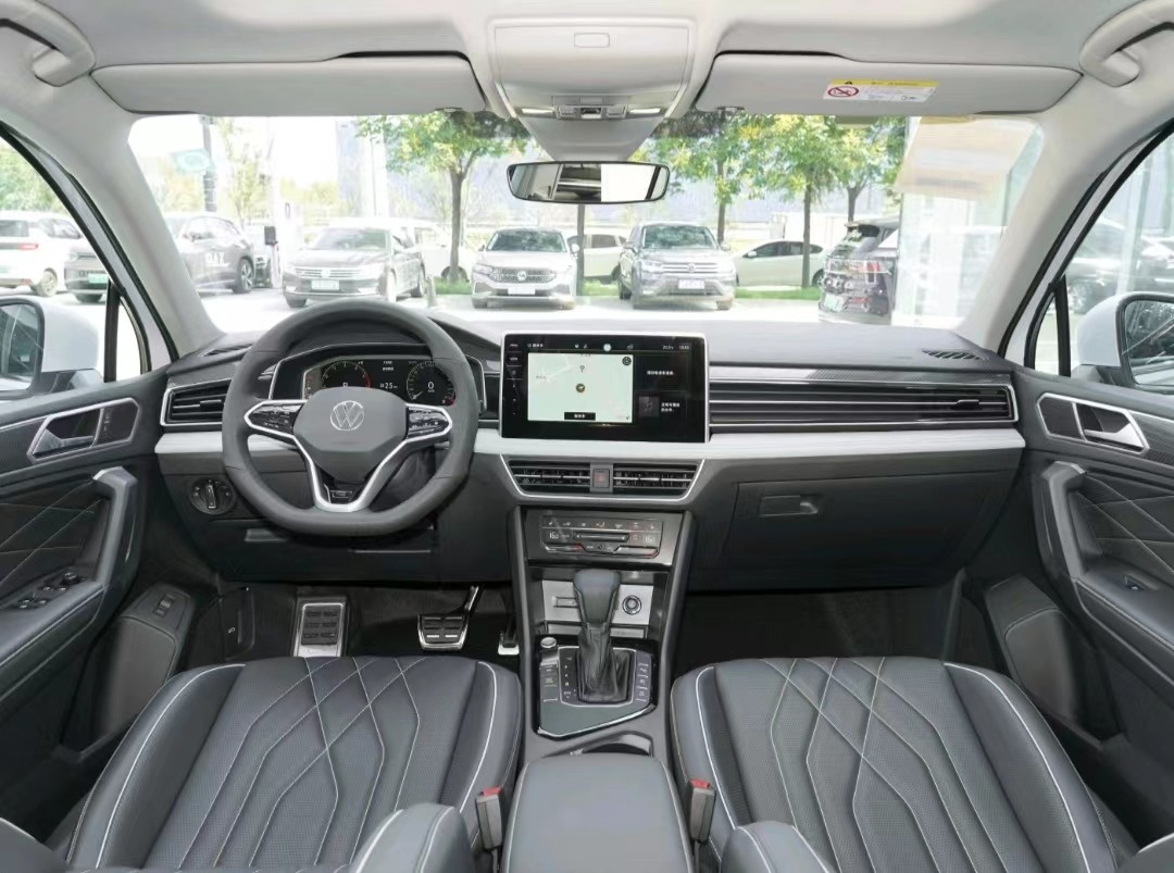 VW Tiguan L 2023 New Car 330TSI Auto 4wd R Line Flagship Edition MidSize SUV 7 Seater