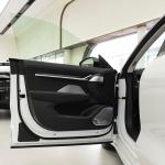 Long Range Luxury Electric Cars High Speed New Energy Automobile
