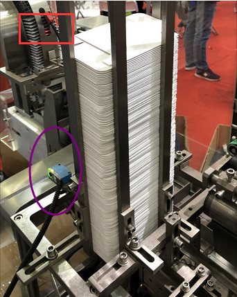 Automatic High - Speed Vertical Cartoning Machine For Pharmaceutical Cartons Or Boxes