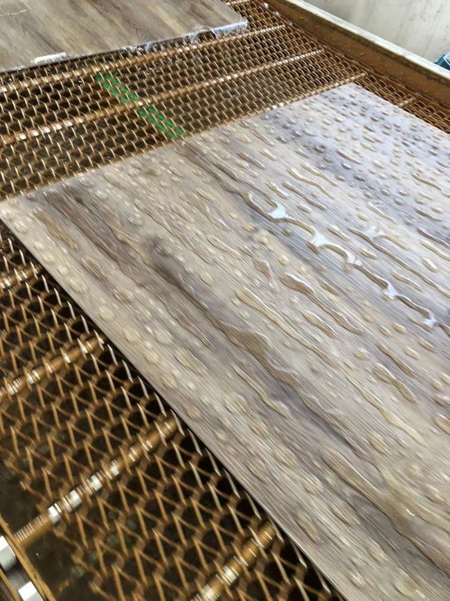 Fire Resistant Engineered Spc Flooring 6mm Wooden Embossed
