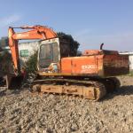 Used HITACHI 200-2 excavators
