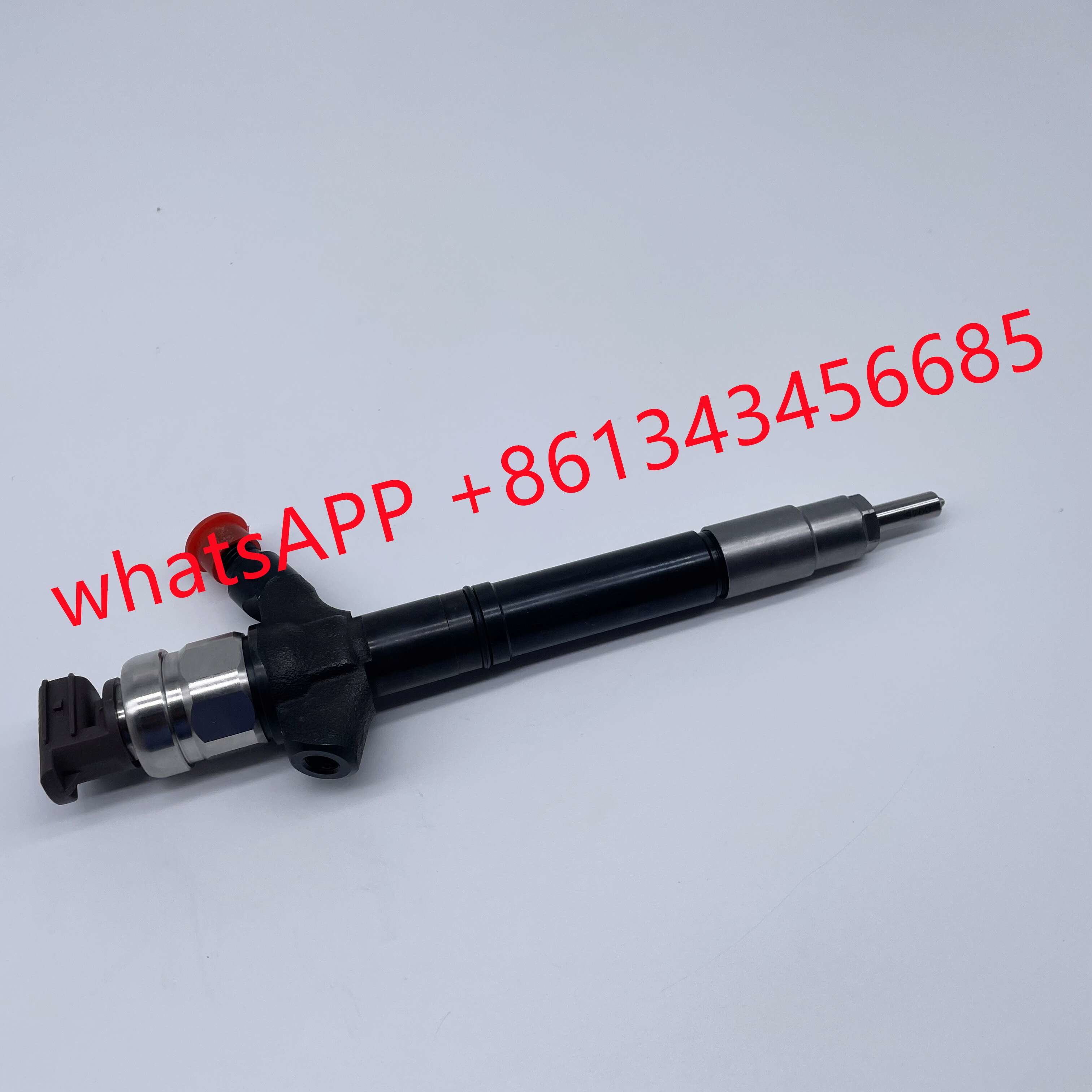 High Quality New Diesel Fuel Injector 095000-8110 1465A307 For MITSUBISHI Pajero 4M41