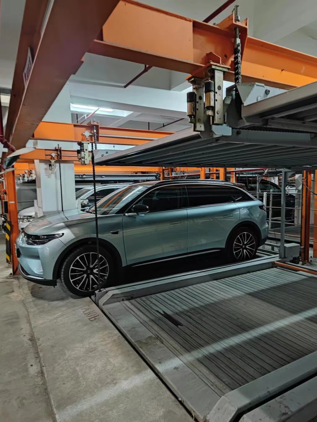 2023 Leapmotor C11 High Speed Electric SUV 4WD with 200kW Maximum Power and Energy Car Suv