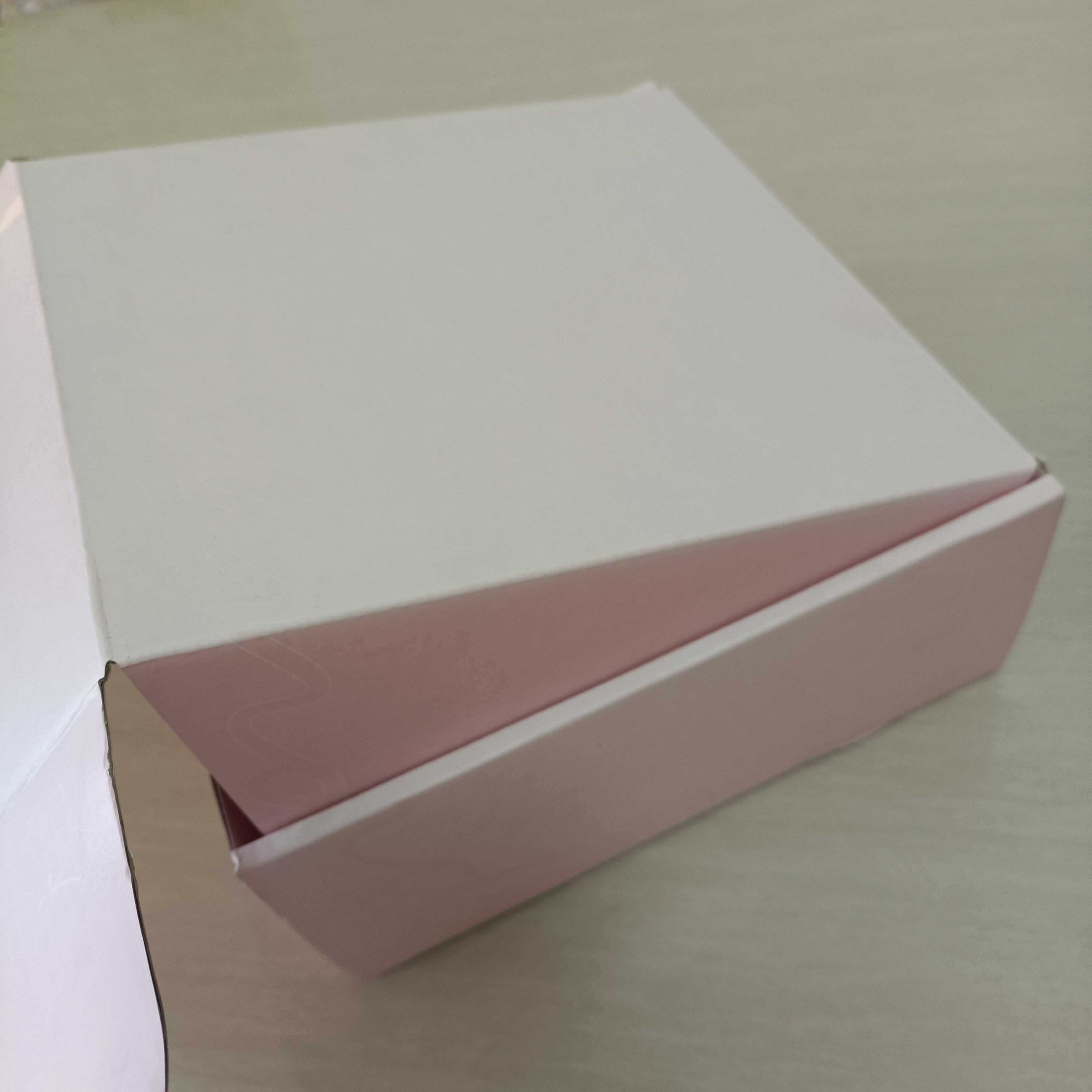 ISO9001 Certified Custom Printed Corrugated Paper Boxes for Your Specific Requirement