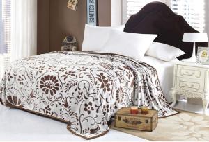 Quality Floral Soft Lightweight Solid Flannel Blanket , Fall / Winter Warm Plush Fleece Blanket wholesale