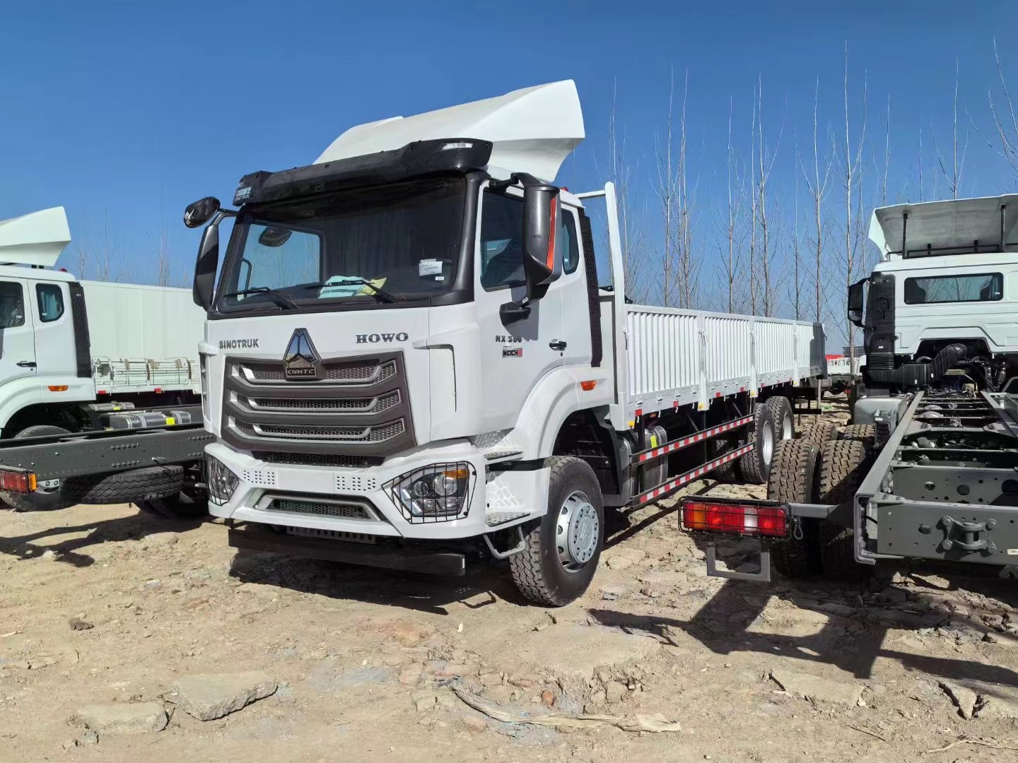 1500Nm - 2000Nm Sinotruck Howo 6x4 375hp Used Tipper Truck Automatic