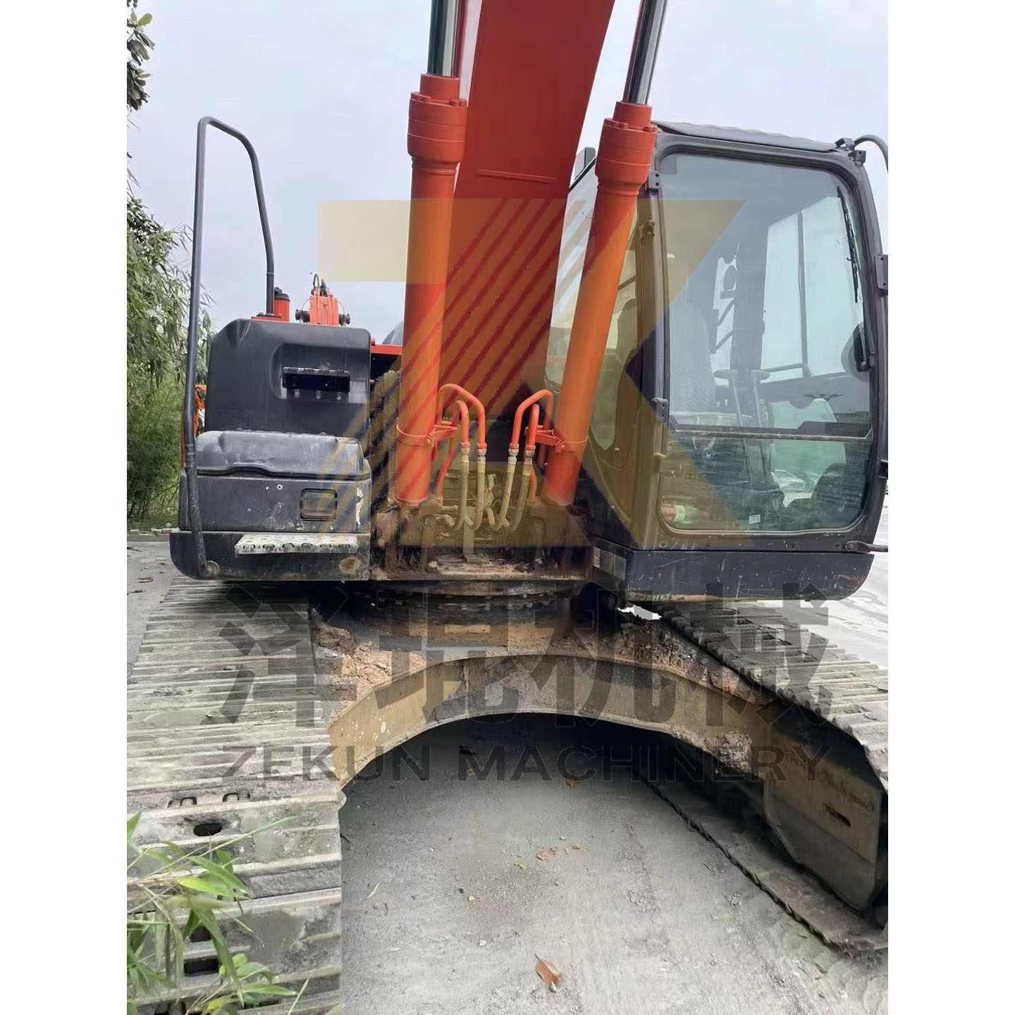 Used Hitachi ZX200-3 ZX200-5 SH200-5 CX210B Second-Hand Excavator in Good Condition