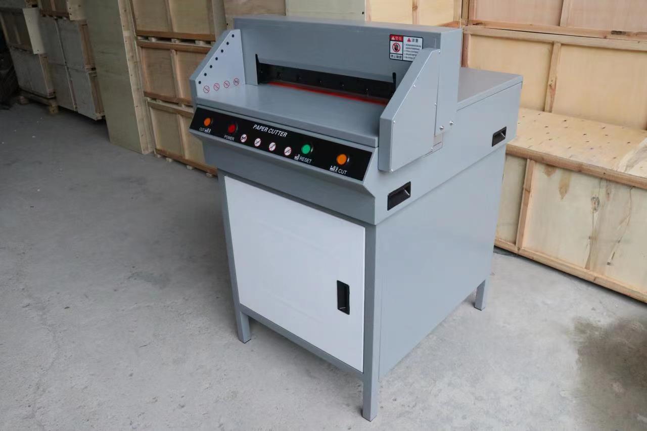 A3 Electric Paper Cutting Machine with 40mm Cutting Thickness and Auto Paper Push Way