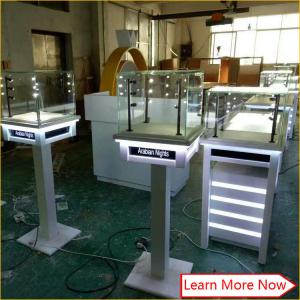 Quality Fashion design luxury custom jewelry display stand,decorative wooden jewelry display stand wholesale