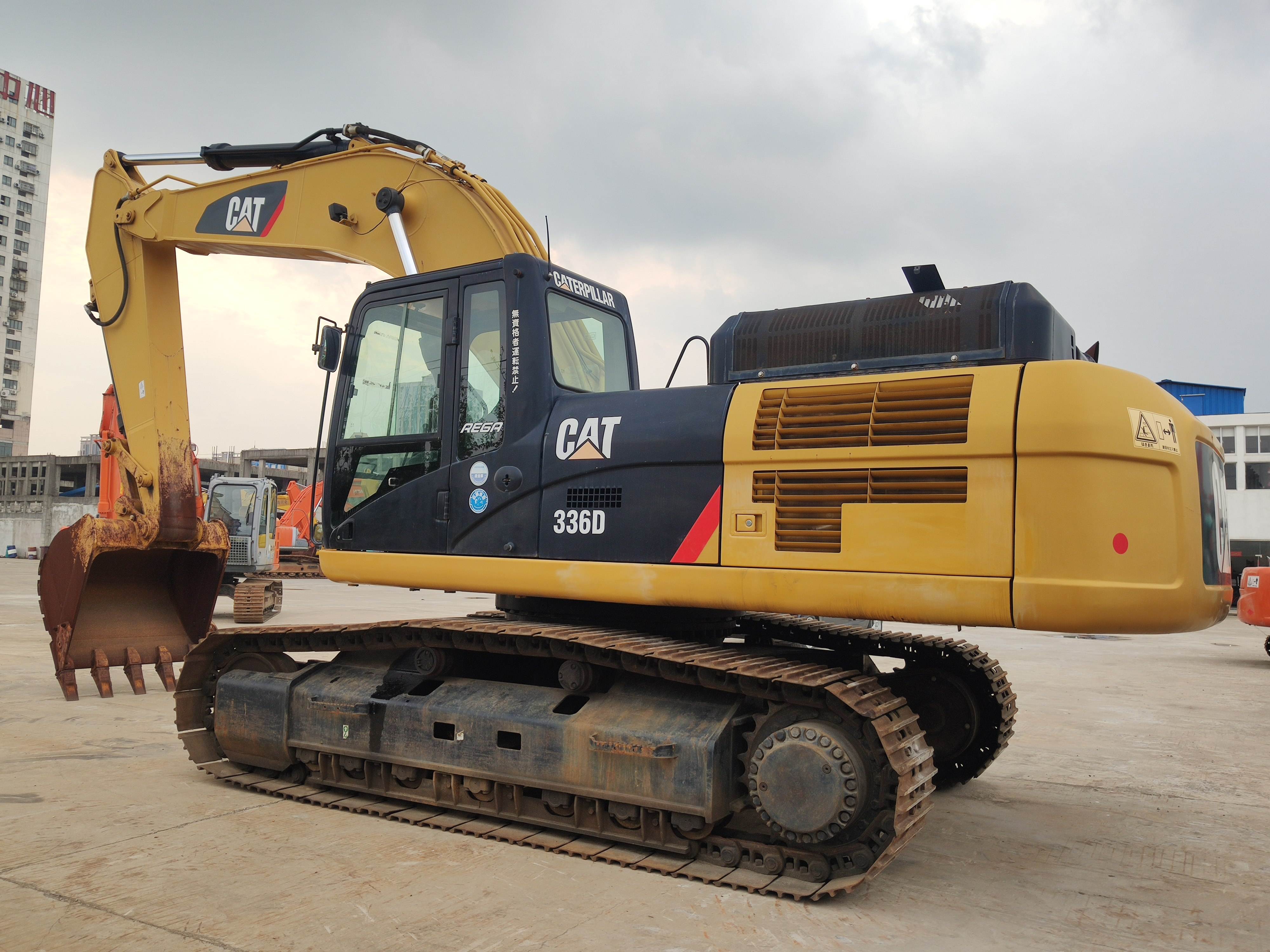 36 tons Cat336 Crawler Excavator Used for Sand within Original Engine