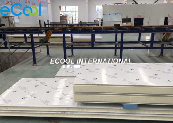PU Colored Steel Thermal Insulation Polyurethane Board Size Customized For Cold