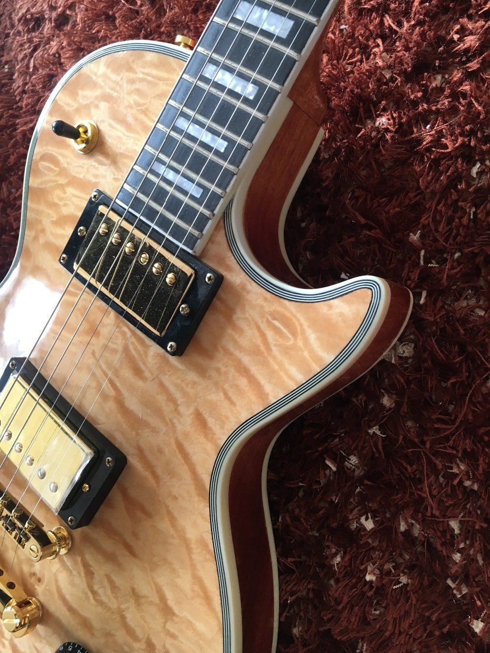 Custom guitar shop LP custom guitar Natural quilted body Ebony fingerboard Golden hardwares